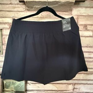 GAPfit Black High-Rise Skort